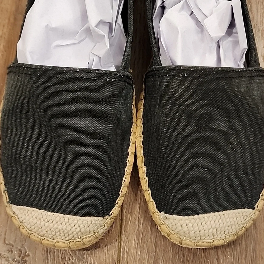 Laro Espadrilles Shoes Made in Spain Black Tan Vacation Beachy size 38 or 7.5-8